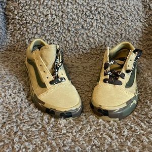 Boys vans camo new size 13